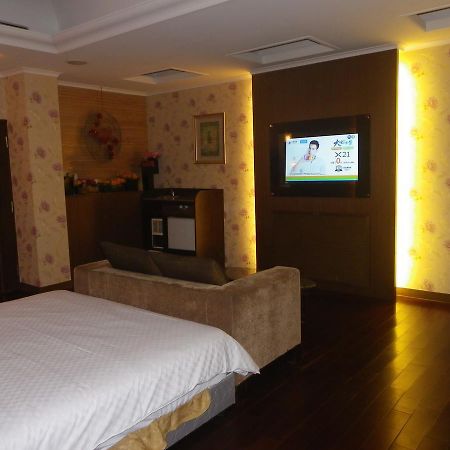 Sunflower Motel Hszincsu Kültér fotó
