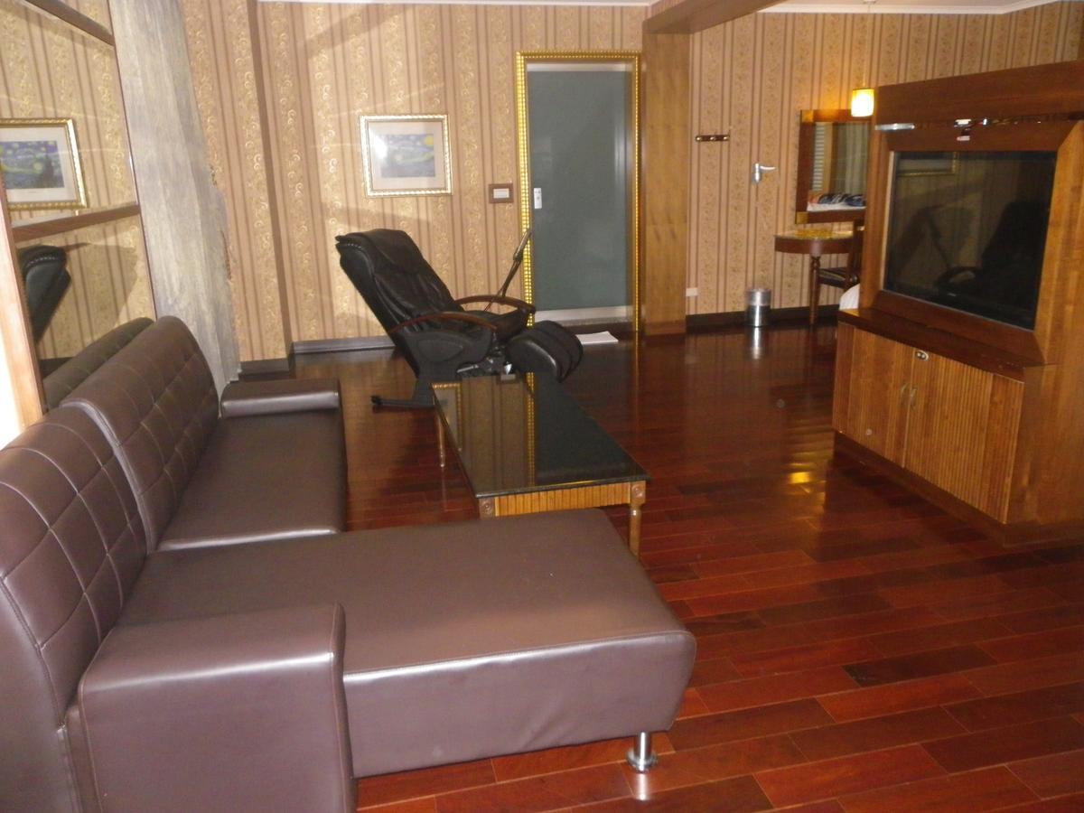 Sunflower Motel Hszincsu Kültér fotó